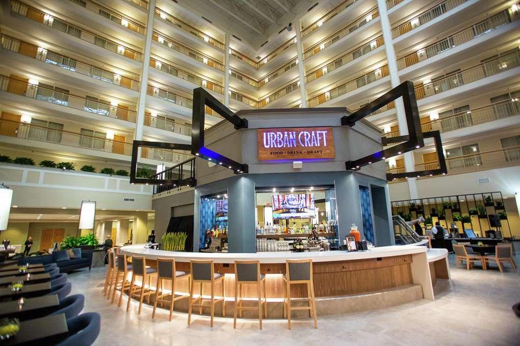 Embassy Suites By Hilton Columbus דבלין מסעדה תמונה